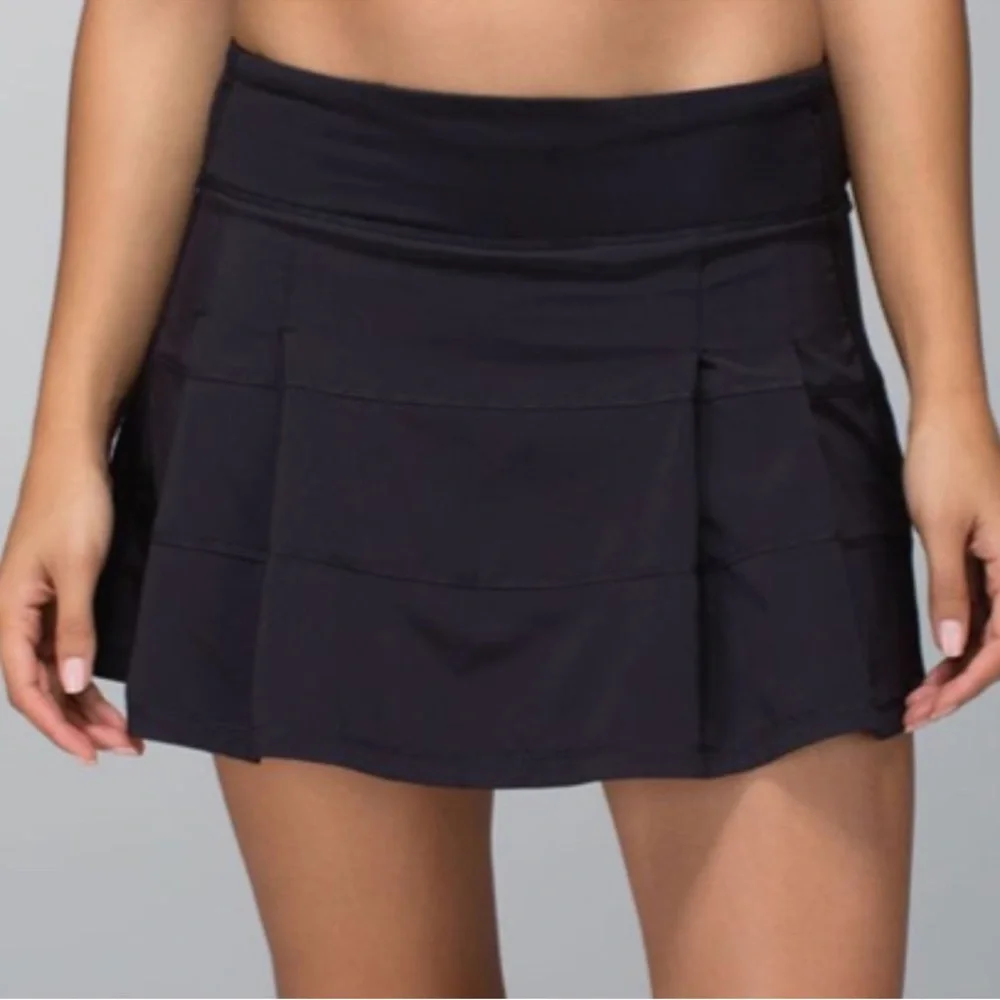 Pristine Lululemon Black Pace Rival Skirt *4-way Stretch 2 Size:8 - Picture 2 of 14